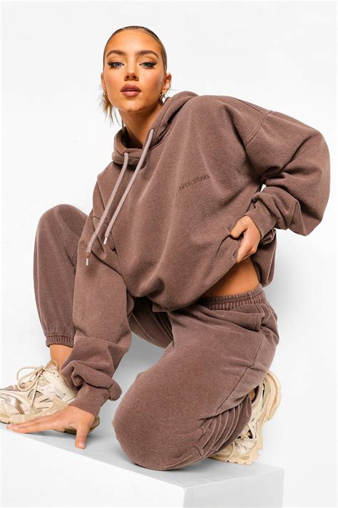 stylish tracksuit for women.